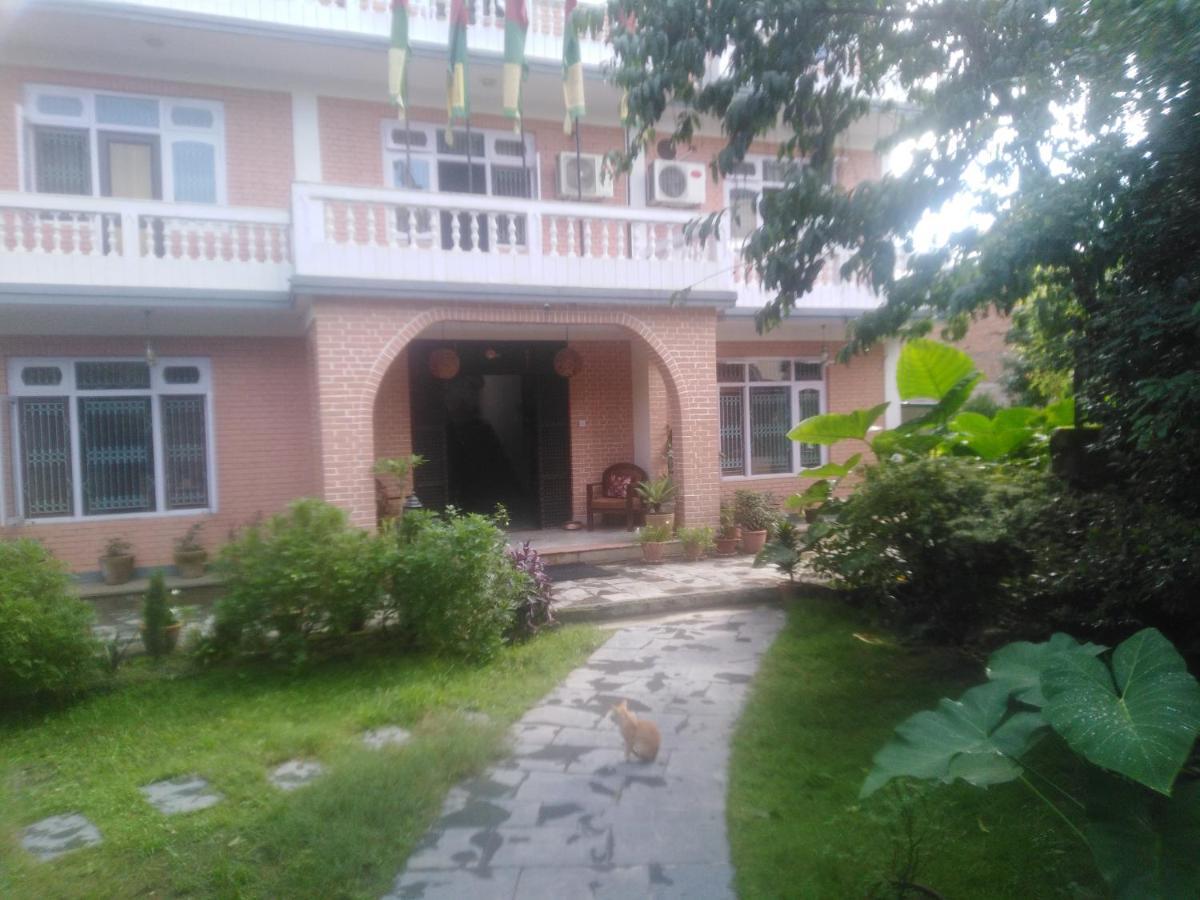 Hotel Lotus Garden กาฐมาณฑุ ภายนอก รูปภาพ