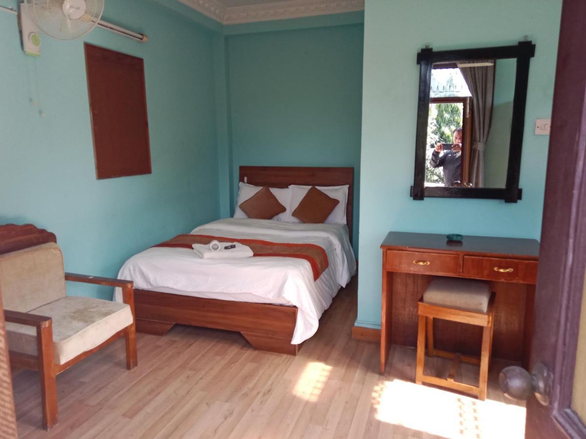 Hotel Lotus Garden กาฐมาณฑุ ภายนอก รูปภาพ